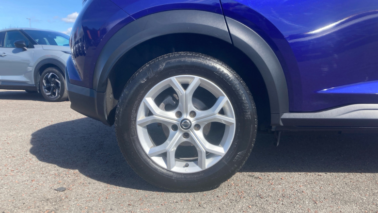 Nissan Juke 1.0 DiG-T 114 N-Connecta 5dr Petrol Hatchback